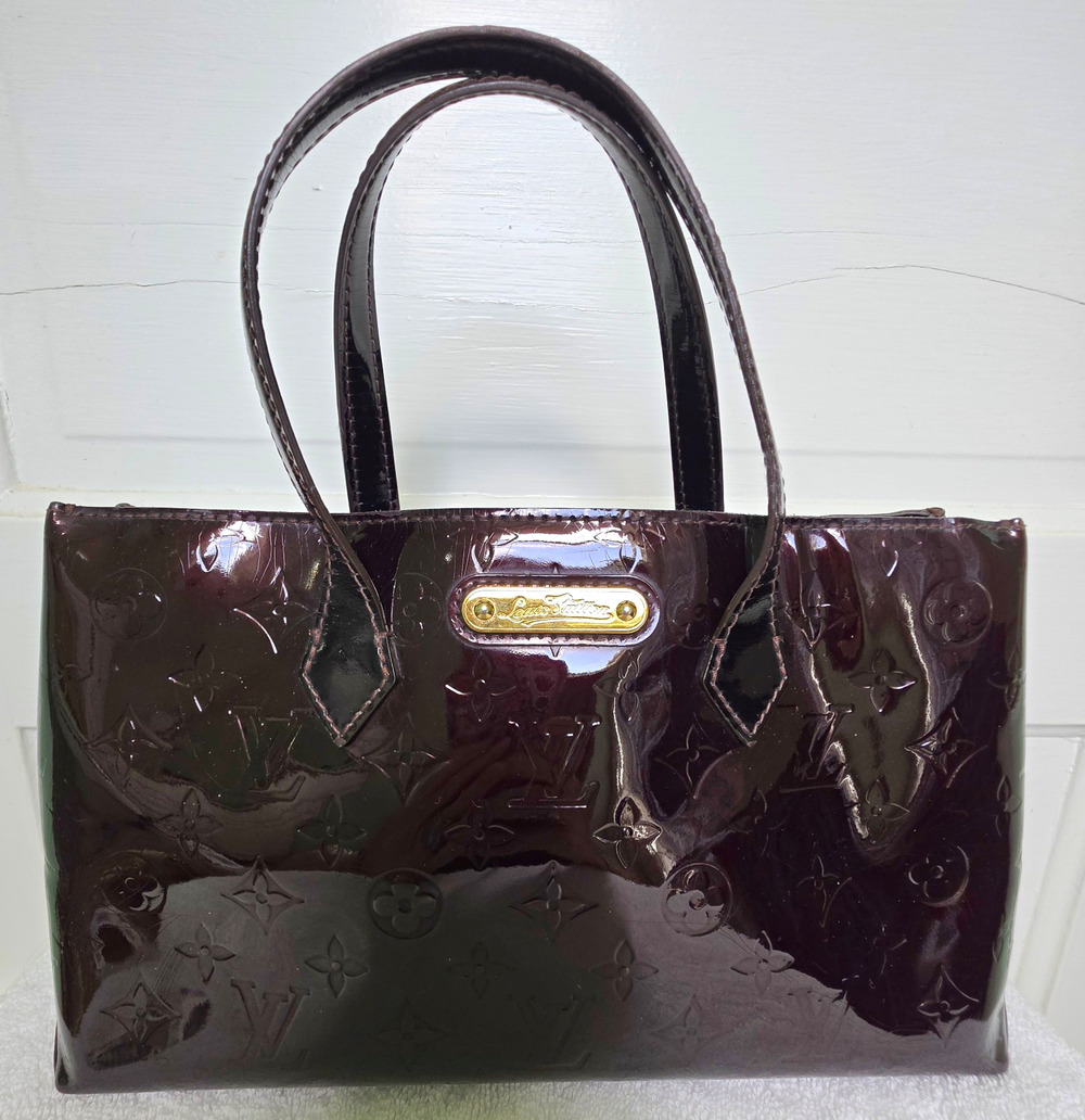 Louis Vuitton Monogram Vernis Wilshire PM Pomme D'amour Patent Leather w/ COA